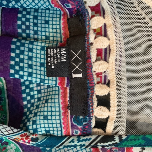 Patterned Crochet Racerback Tank - Picture 4 of 4